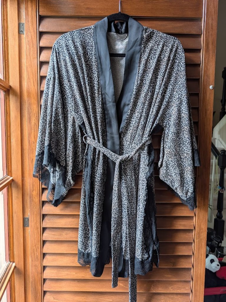 Victoria's Secret Heavenly Animal Print Modal Kimono Dressing Gown Robe Sz:Xs